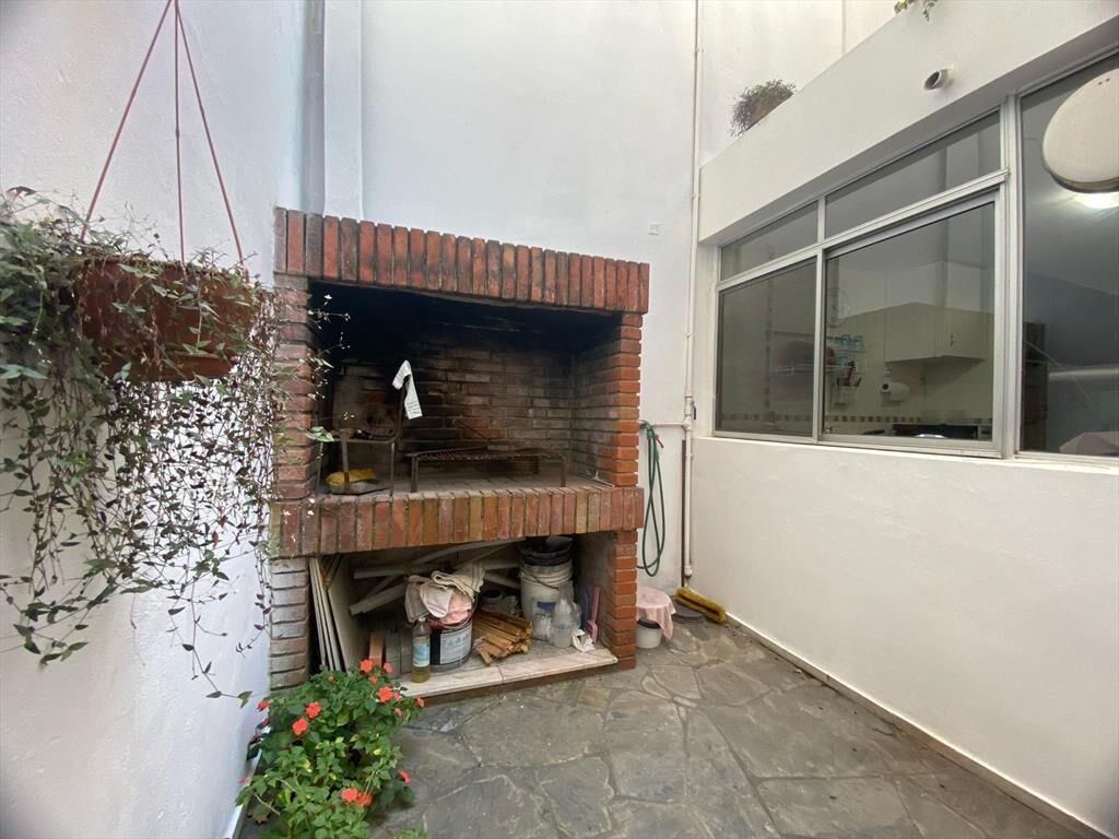 Casa a la venta de 3 dormitorios y garaje en Cordón