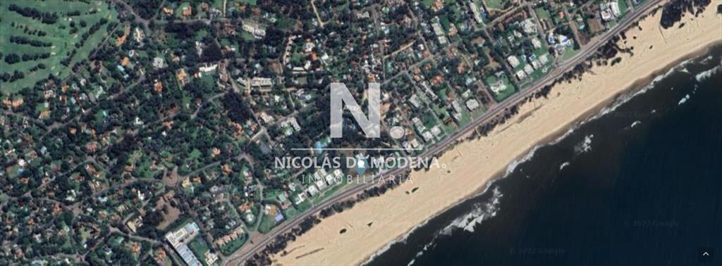 Venta de apartamento de 683m2, 4 dormitorios en