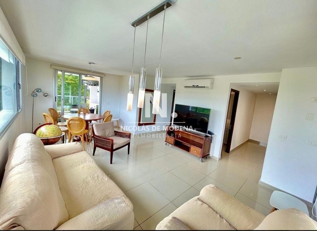 En venta apartamento en Playa Mansa de 3 con en