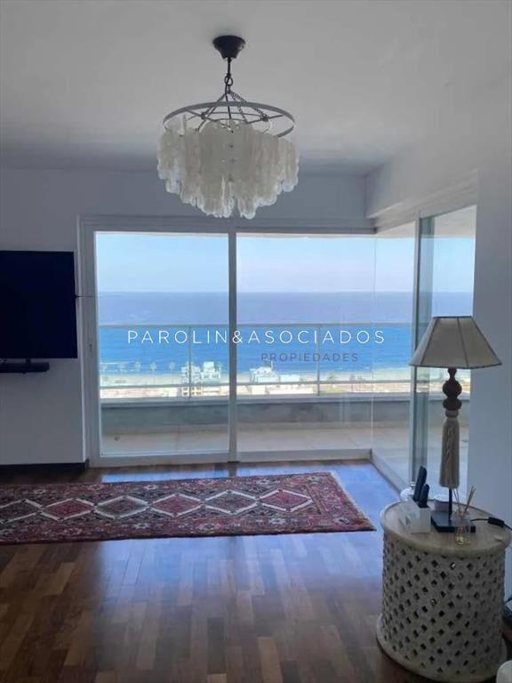 Apartamento en venta con vista al mar en Punta
