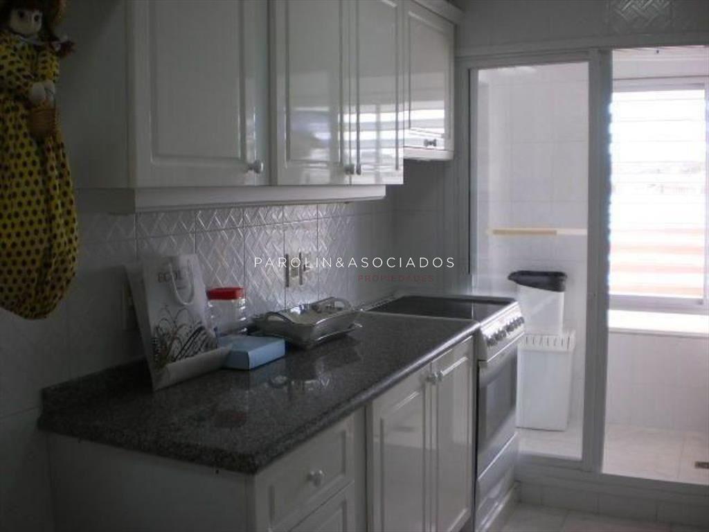 Apartamento de 3 dormitorios en Coral Tower, del