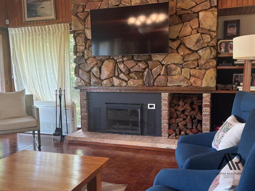 Casa en venta de 4 dormitorios en Playa Mansa