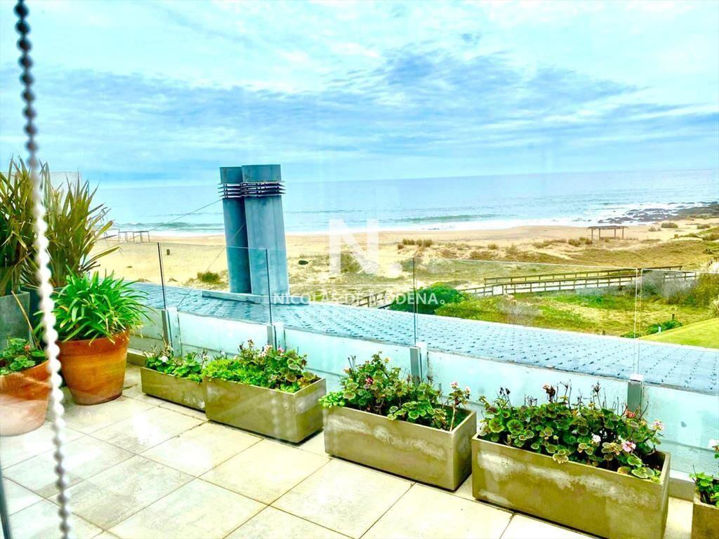 Penthouse en Venta de 3 dormitorios en Edificio ,