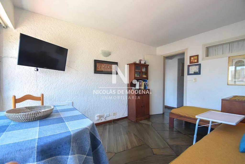 Torre en Península con piscina. Apartamento en 1