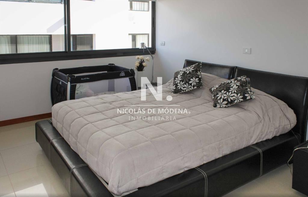 DEPARTAMENTO, 3 DORMITORIOS Y SERVICIO, PUNTA DEL