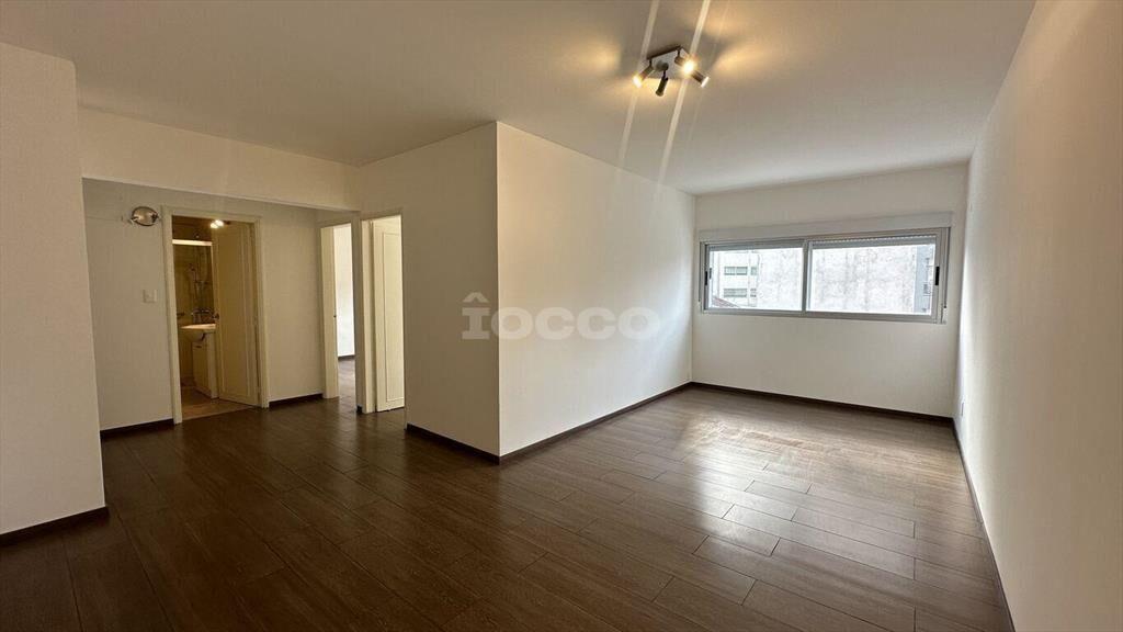 VENTA DE APARTAMENTO 3 DORMITORIOS CONTRAFRENTE EN POCITOS