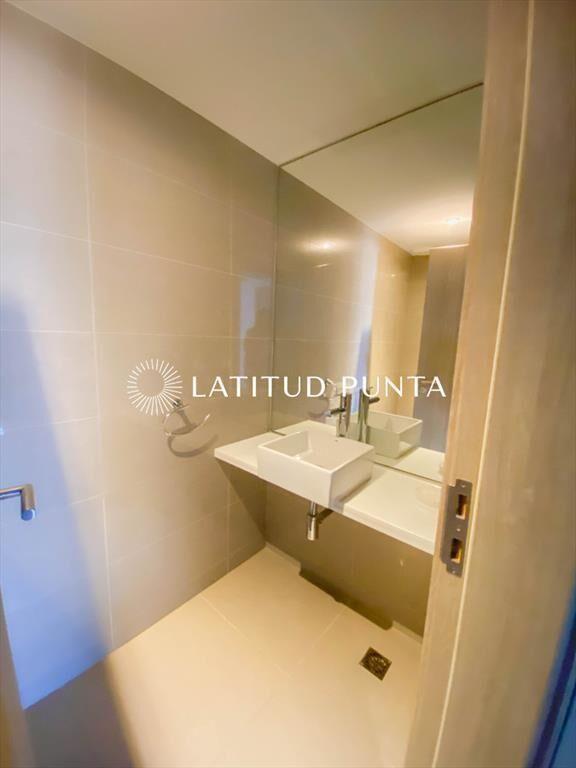 Piso alto con vista brava, dos suites