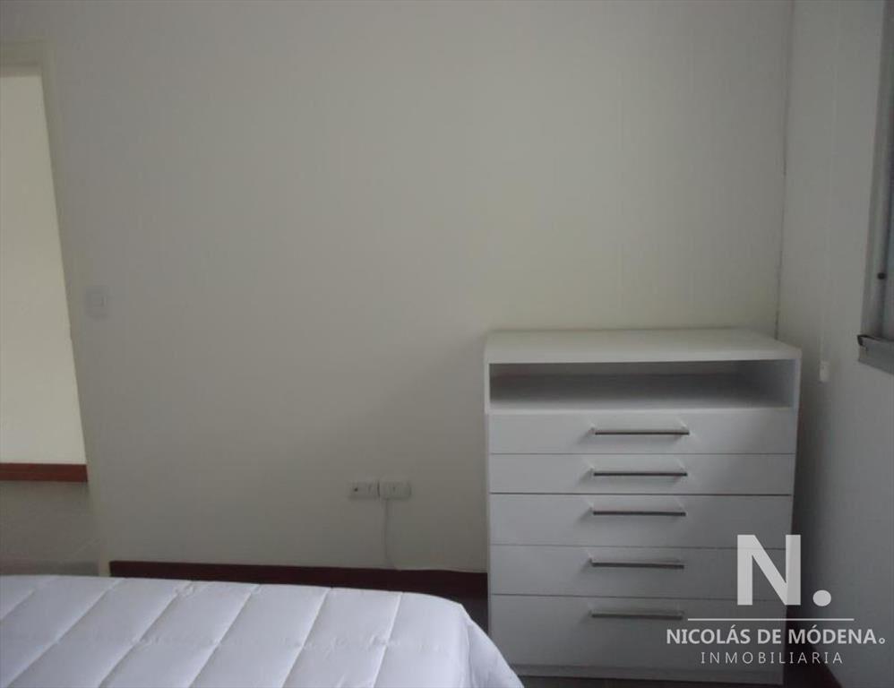 Apto en venta  de un dormitorio y parrillero propio - Manan