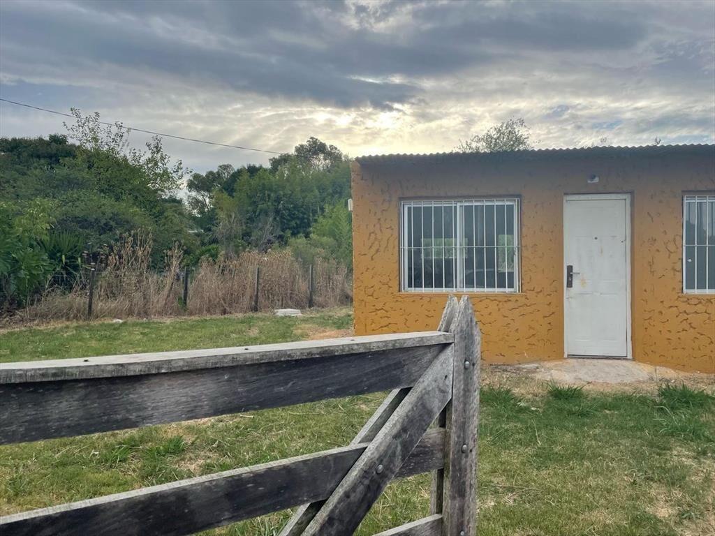 Alquiler casa de 2 dormitorios en Joaquín Suárez
