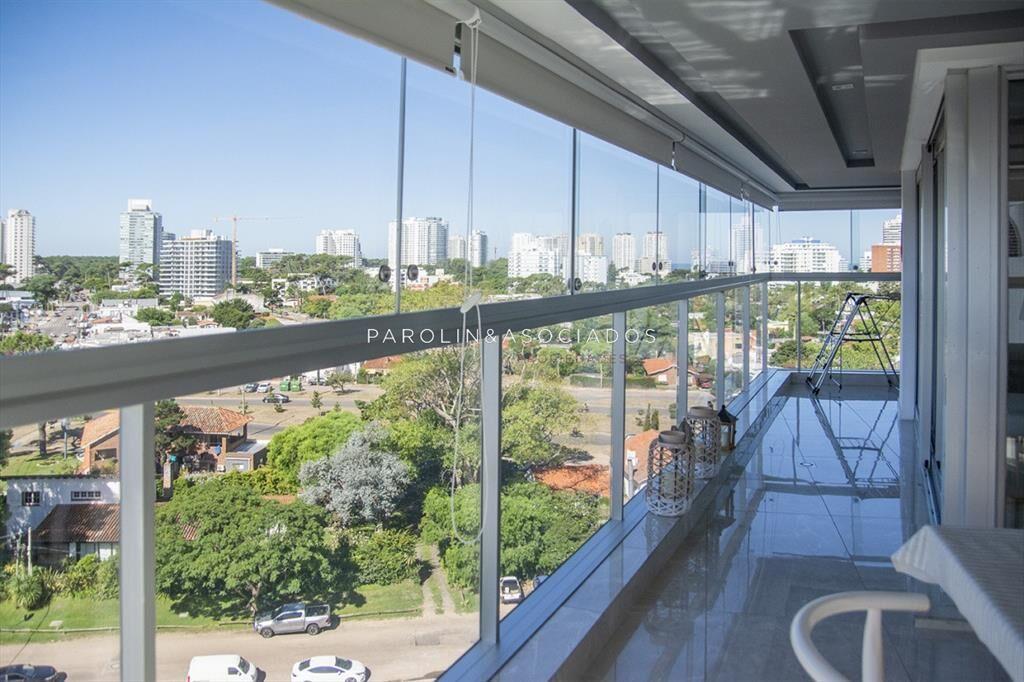 Apartamento 2 dormitorios en venta a metros del mar, Punta