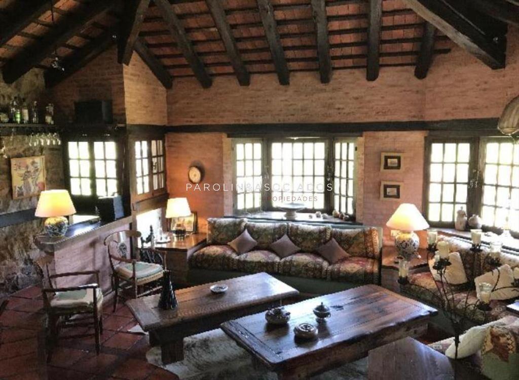 Casa de 3 dormitorios en venta en La Barra, Punta