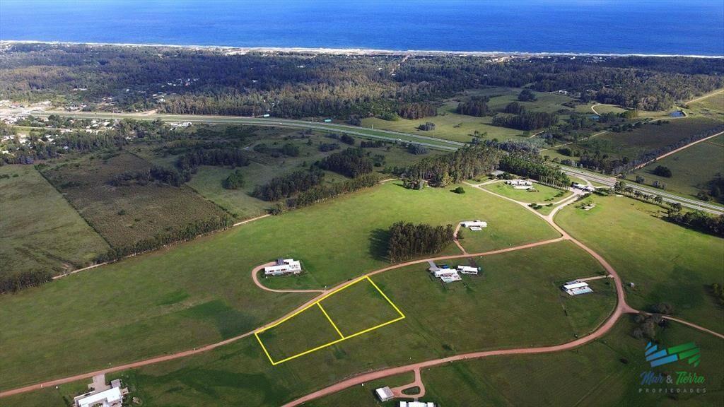Venta de  terreno proximo al aeropuesrto de Punta
