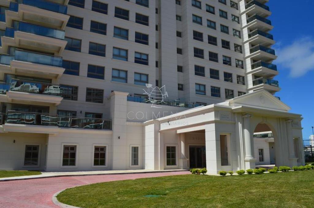 Apartamento en Venta de 3 dormitorios Frente al ,