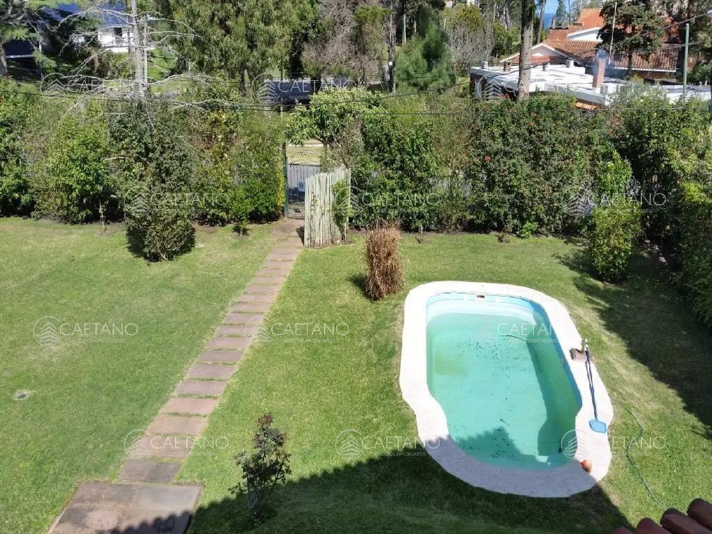 Alquiler espectacular casa en zona cantegril