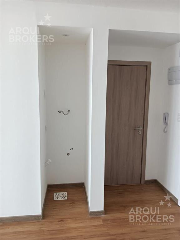 Apartamento monoambiente en venta con garaje incluído en Ag