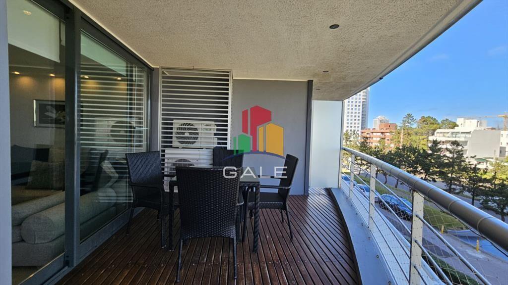 Apartamento en Alquiler Anual 2 dormitorios en Punta del Es