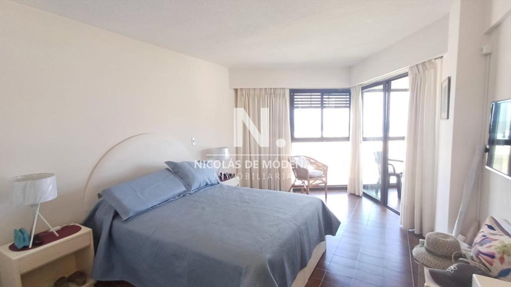 Alquila departamento en Brava Punta del Este, de 2 dormitor