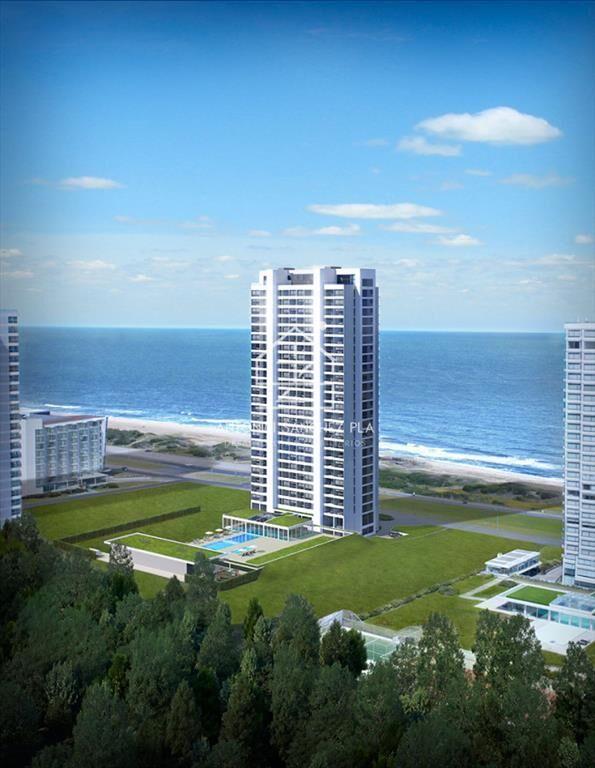 Vende apartamento de 3 dormitorios con vista al mar en Brav