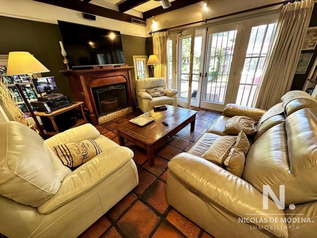 Casa en venta en Playa Mansa, Punta del Este.