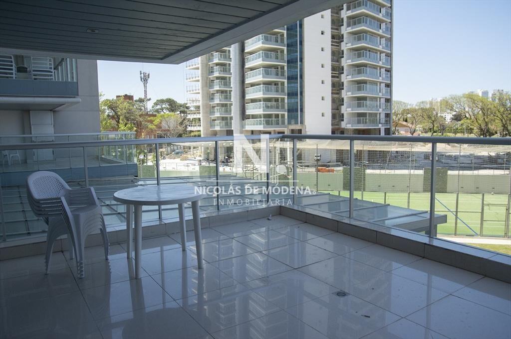 Departamento de 2 dormitorios a pasos del mar en