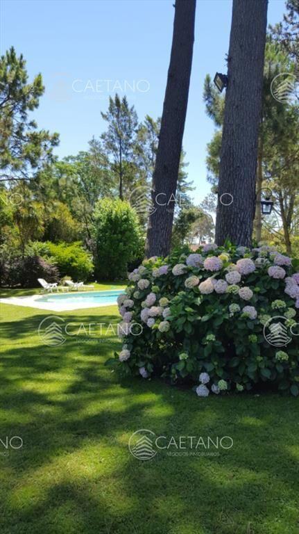 Excelente casa en alquiler en zona residencial!!!