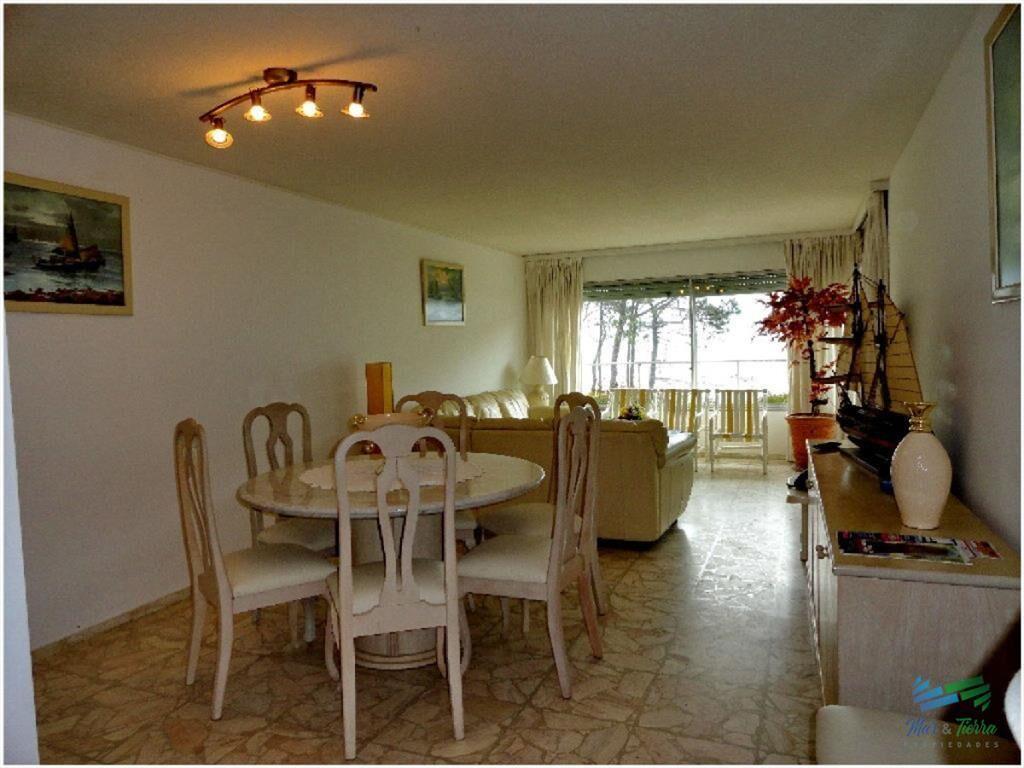 Apartamento súper amplio y cómodo , con vista,