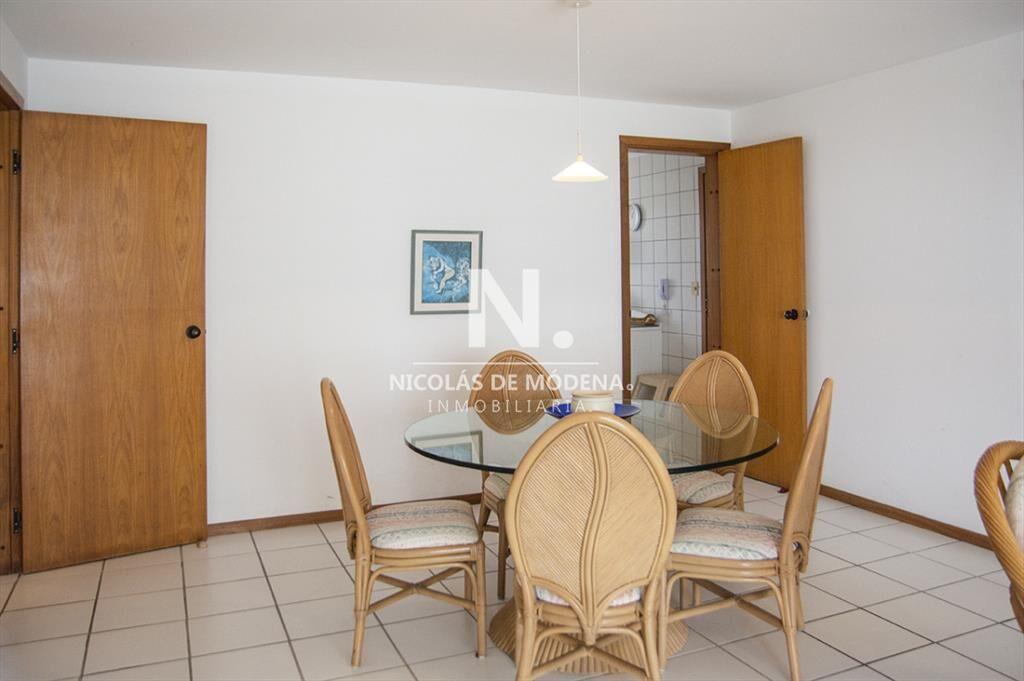 Apartamento de 3 dormitorios a la venta en playa