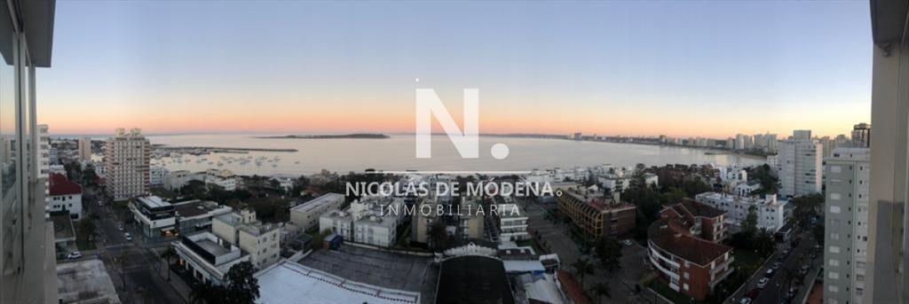 Hermoso Departamento en venta. Punta del este.