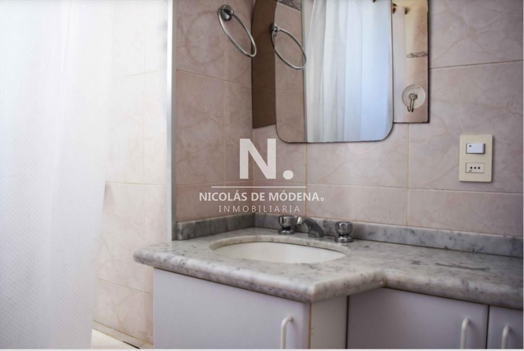 apartamento en venta de 2 dormitorios en edificio