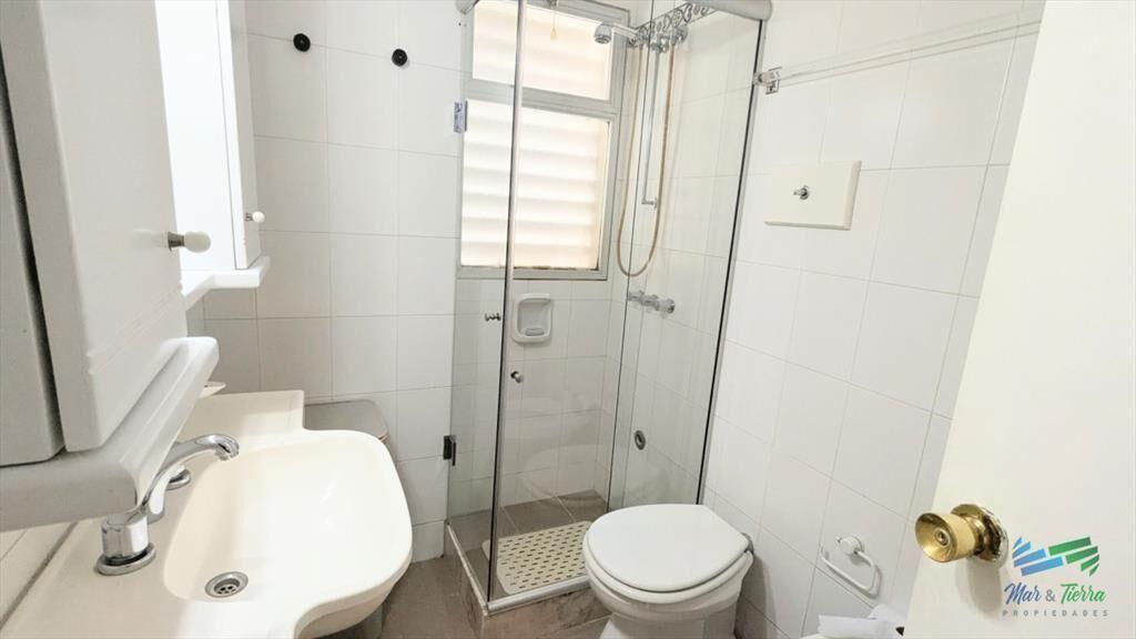 En venta apartamento 2 dormitorios con vista al mar y puert