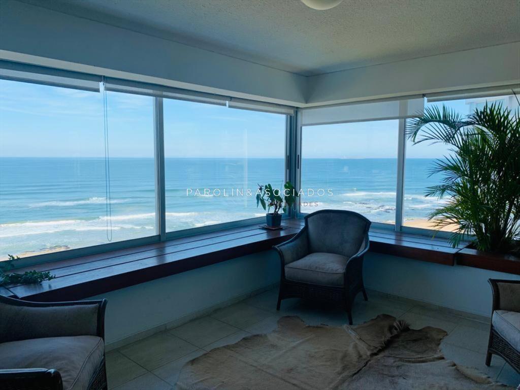 Apartamento en venta de 3 dormitorios en Torre