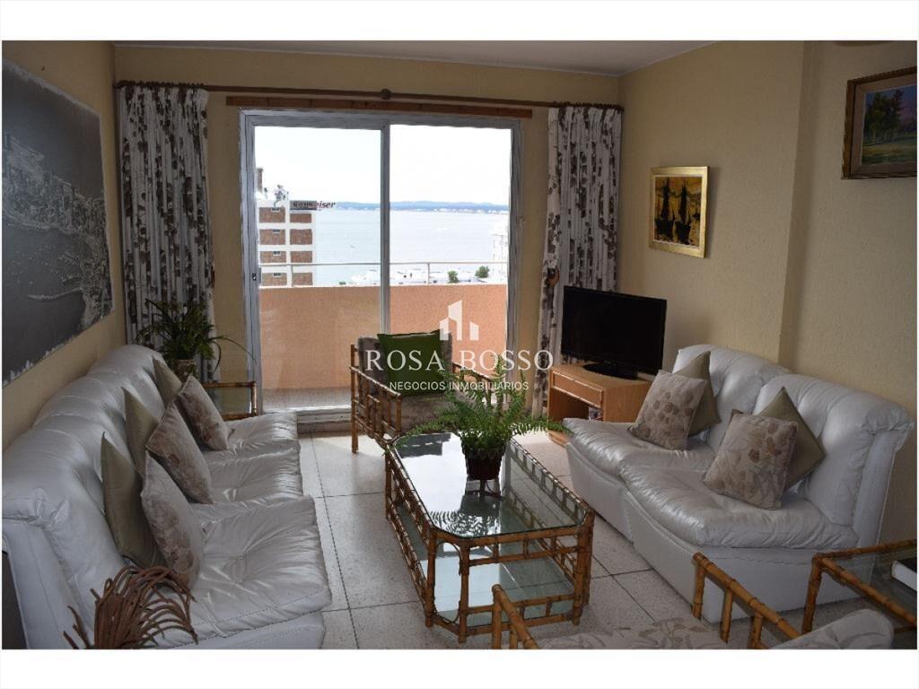 Apartamento en Peninsula, 2 dormitorios *