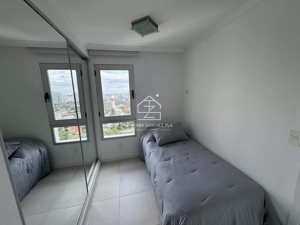 Venta Apartamento 1 dormitorio y medio Punta del