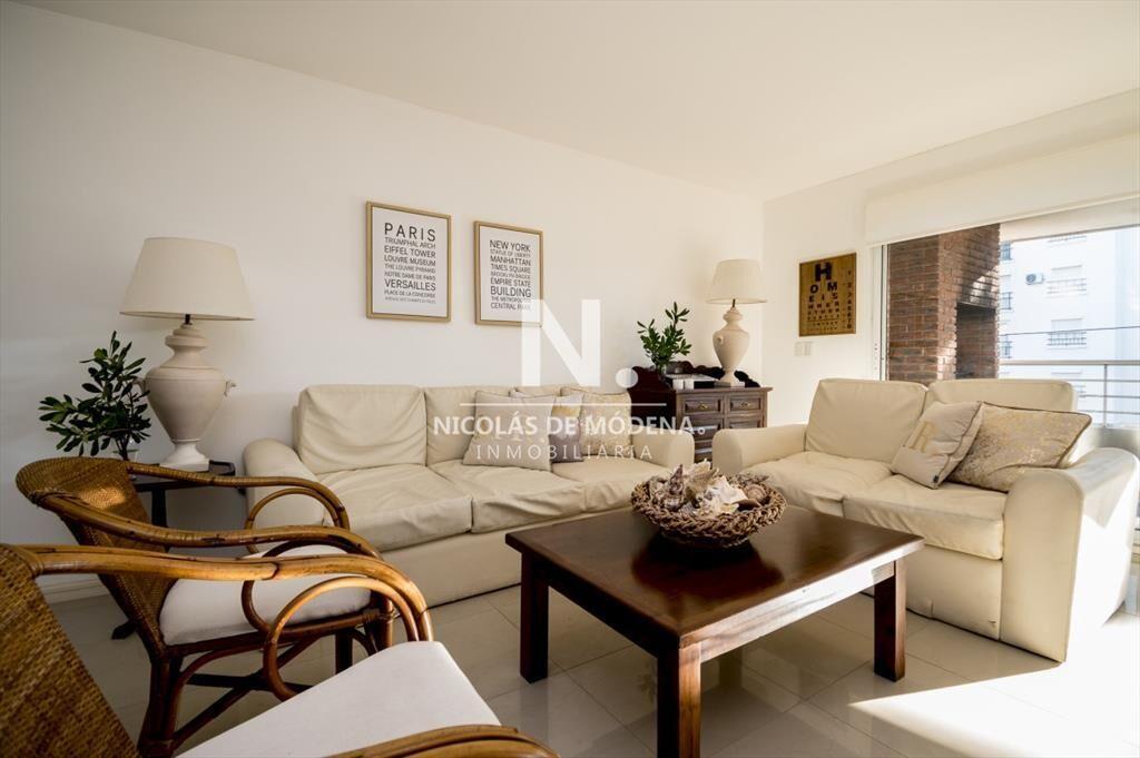 Apartamento de 2 dormitorios en Aidy Grill Venta