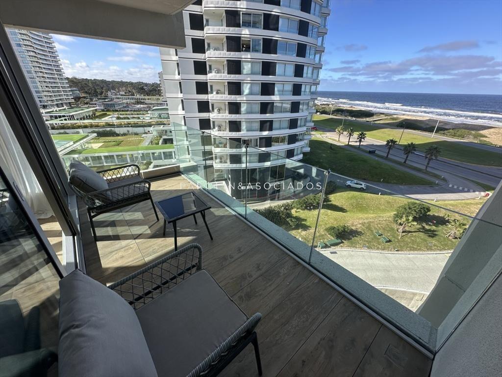 Excelente apartamento en venta en Punta del Este.