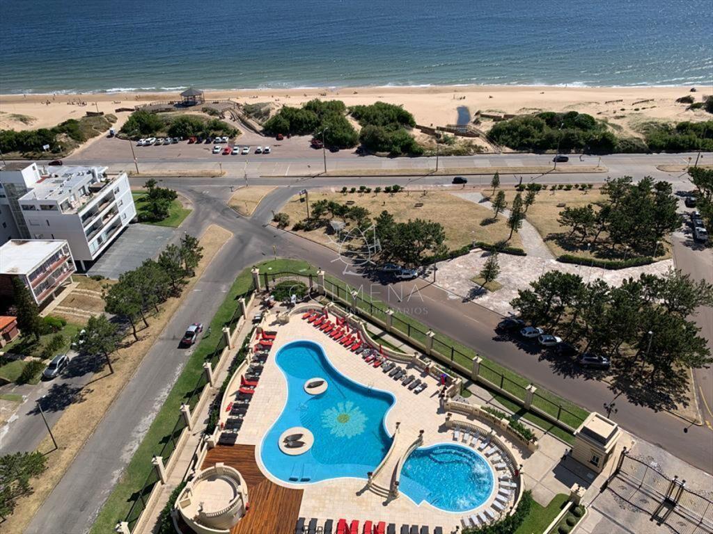 precioso edificio en  mansa con todos los desde 9