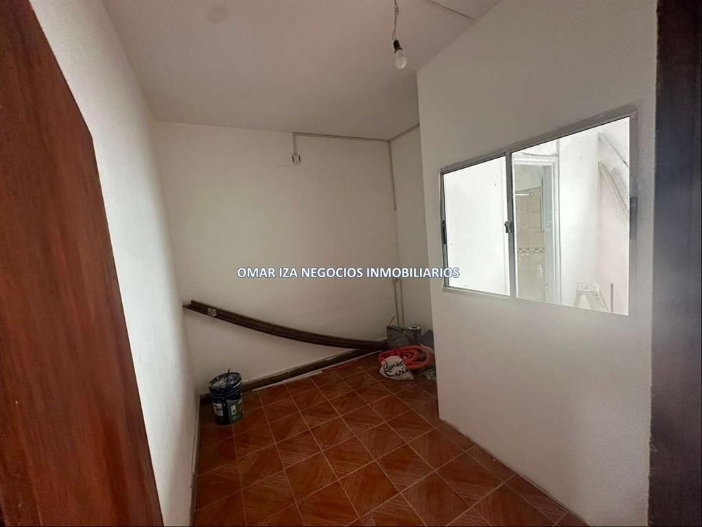 ALQUILER APTO SOBRE AV RIVERA, 2 DORMITORIOS, LIVING COMEDO
