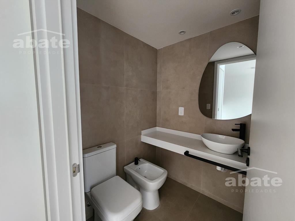Venta apartamento de 1 dormitorio y escritorio en Barrio Su