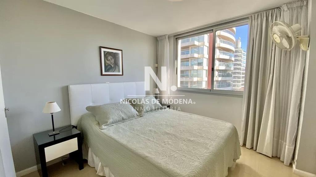 Departamento en venta de 3 dormitorios, Punta Del