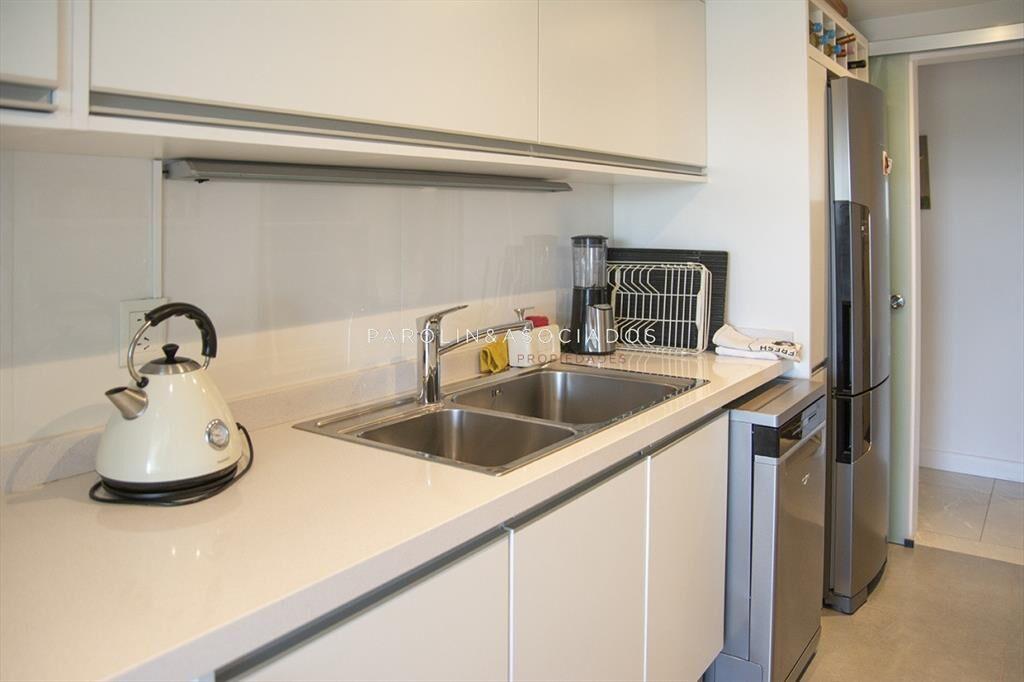 Apartamento 2 dormitorios en venta a metros del mar, Punta