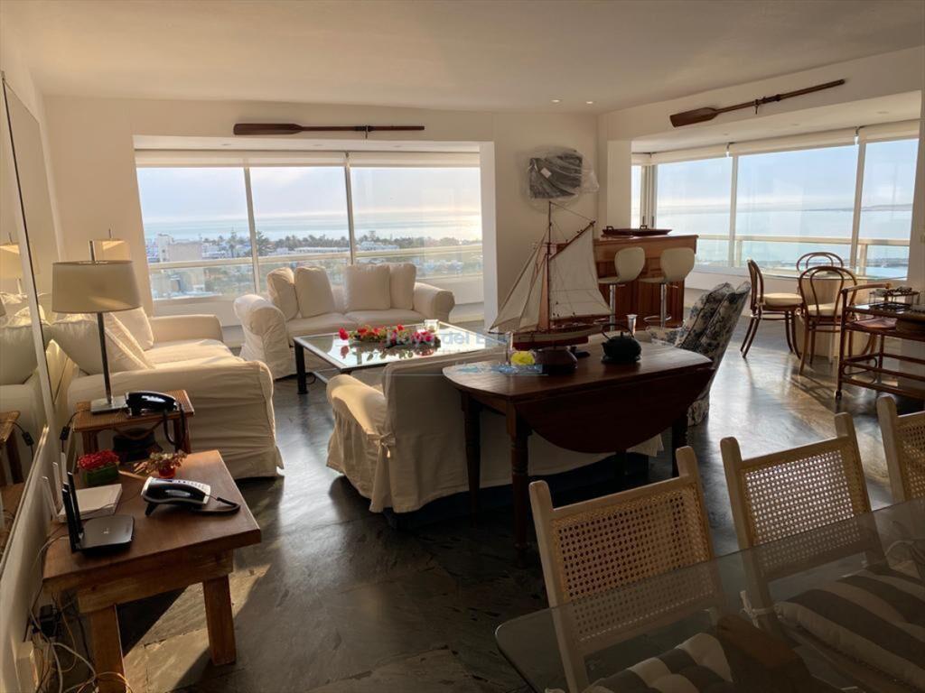 Apartamento en Peninsula, 3 dormitorios *