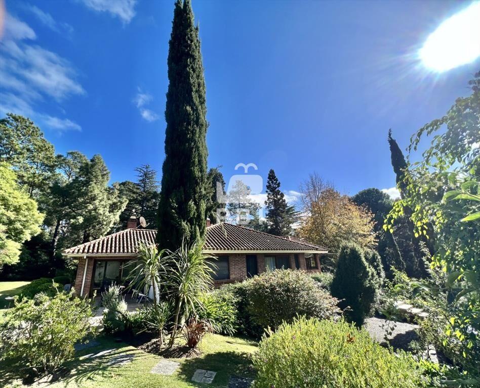 Venta de Casa 4 DORMITORIOS en Club del Lago golf, Punta Ba