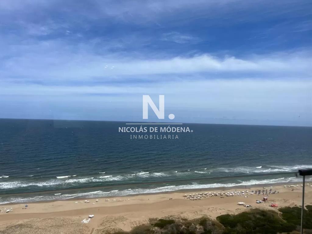 3 Dormitorios en apartamento en venta, excelente