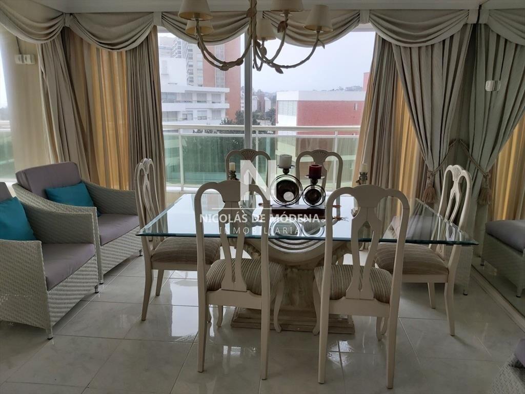Hermoso Departamento en venta en Coral Tower.
