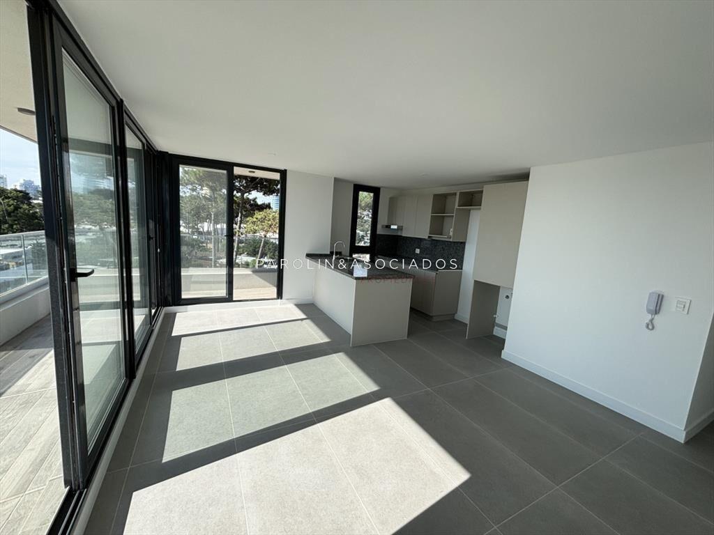apartamento de 2 dormitorios moderno VIEW PUNTA DEL ESTE