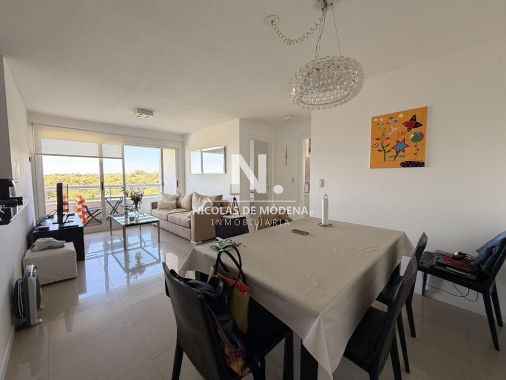 Vende departamento de 2 dormitorios en Punta del