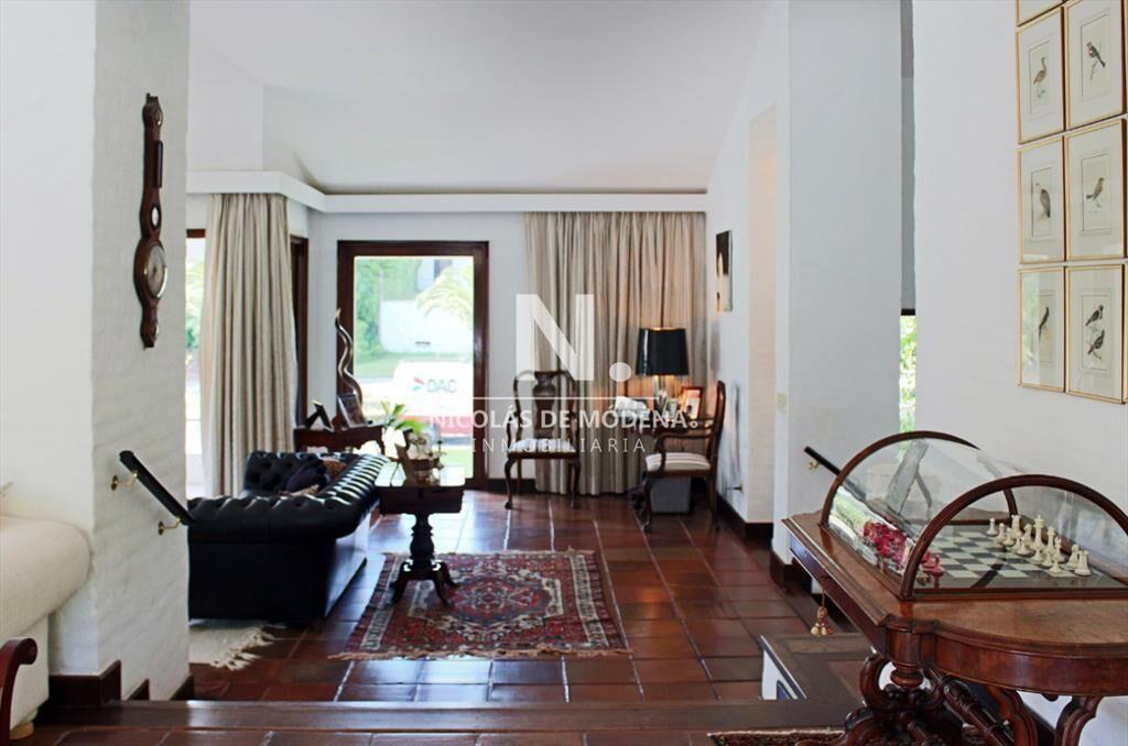 Hermosa casa en venta en zona residencial