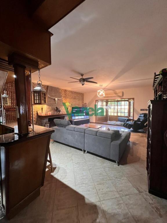 Venta de casa de 4 dormitorios 2 baÃ±os en Bello