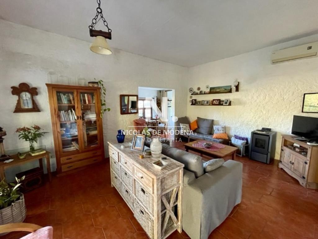Casa en Pinares de 2 Dormitorios en gran terreno.