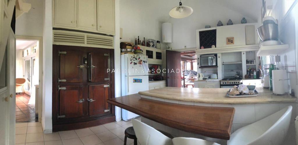 Casa en venta de 4 dormitorios en Pinares, Punta del Este.